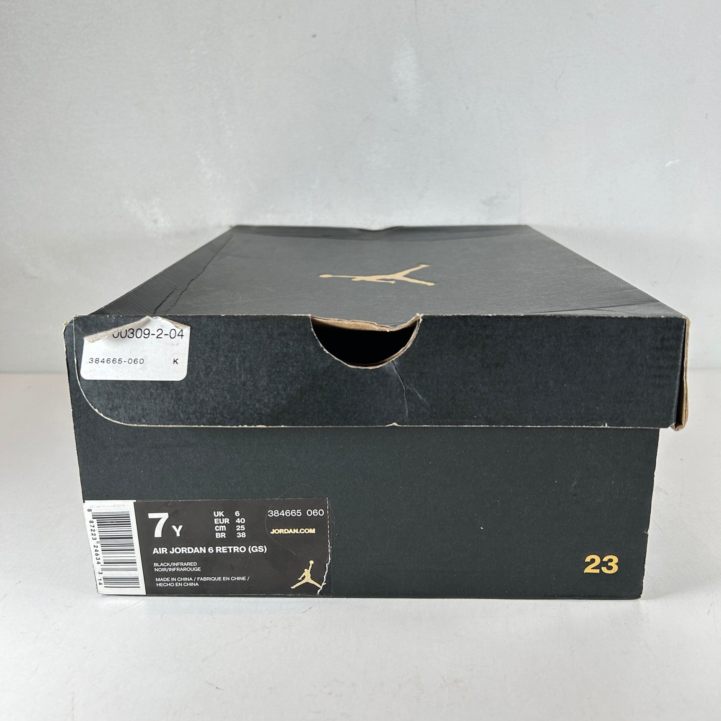 384665 060 Jordan 6 Black Infrared 2019 (GS) - 7 Y (Used)