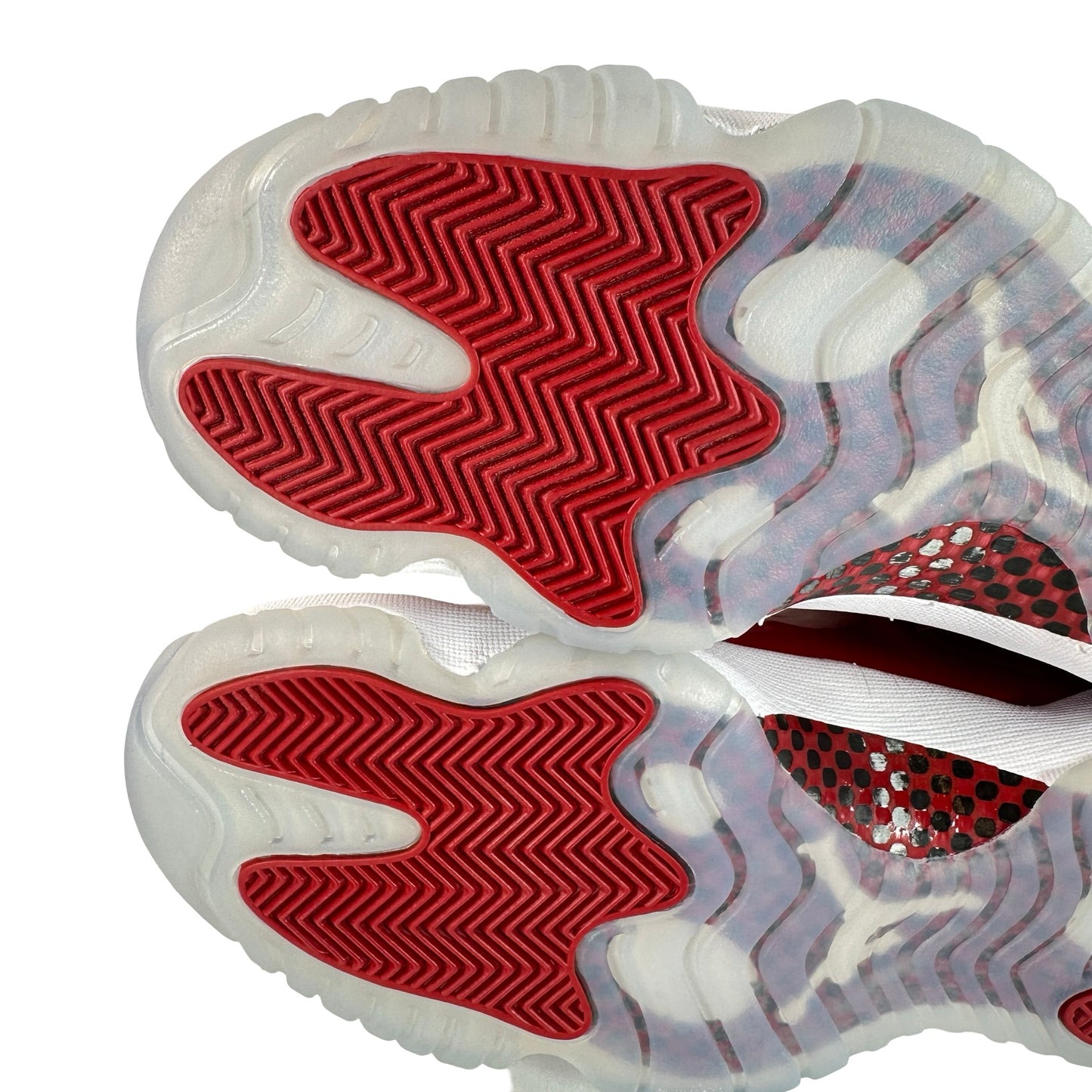 CT8012 116 Jordan 11 Retro Cereza (2022)