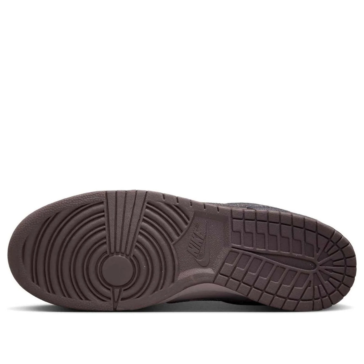 IB2258 001 Nike Dunk Low Retro NYC CBGB