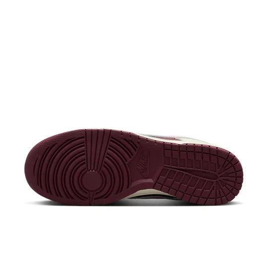 DR9705 100 Nike Dunk Low Retro PRM San Valentín (2023)