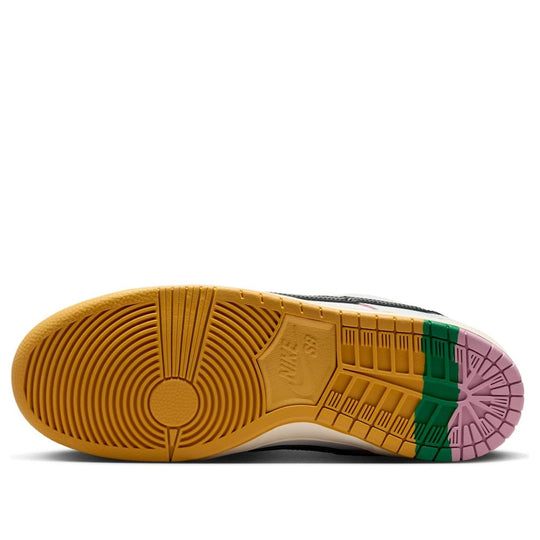 HJ4132 100 Nike SB Dunk Low CSEF