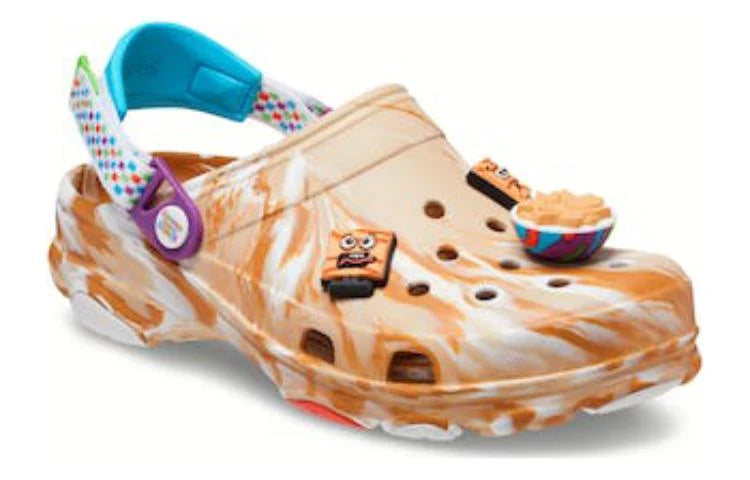 207920 2E9 Crocs Classic Clog Cinnamon Toast Crunch