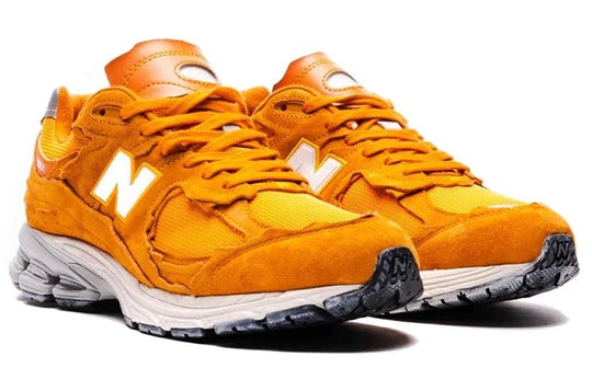 M2002RDE New Balance 2002R Paquete de protección Vintage Naranja