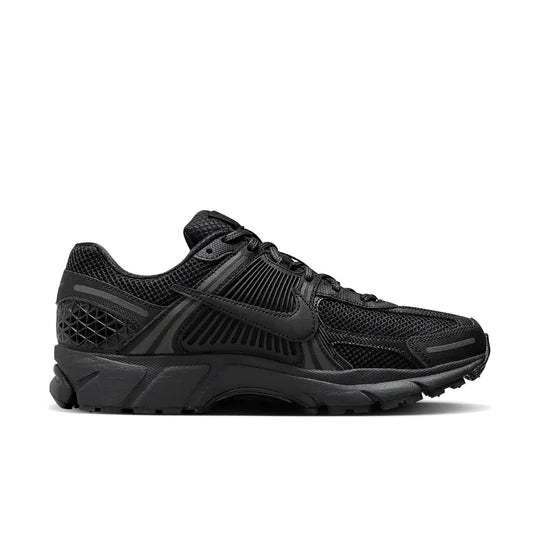 BV1358 003 Nike Zoom Vomero 5 Triple Black (2023)
