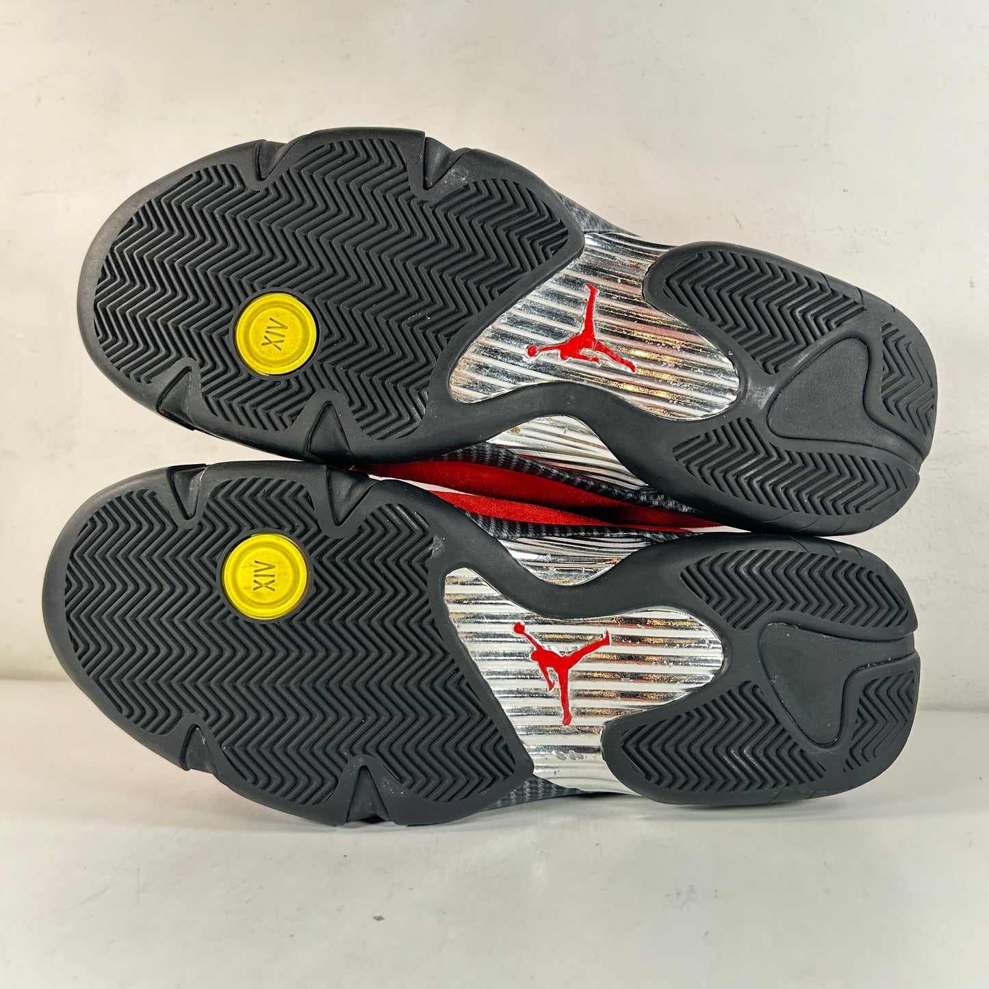 654459 670 Jordan 14 Retro Desafío Rojo