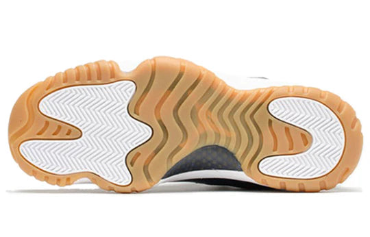 528895 405 Jordan 11 Retro Bajo Azul marino medianoche