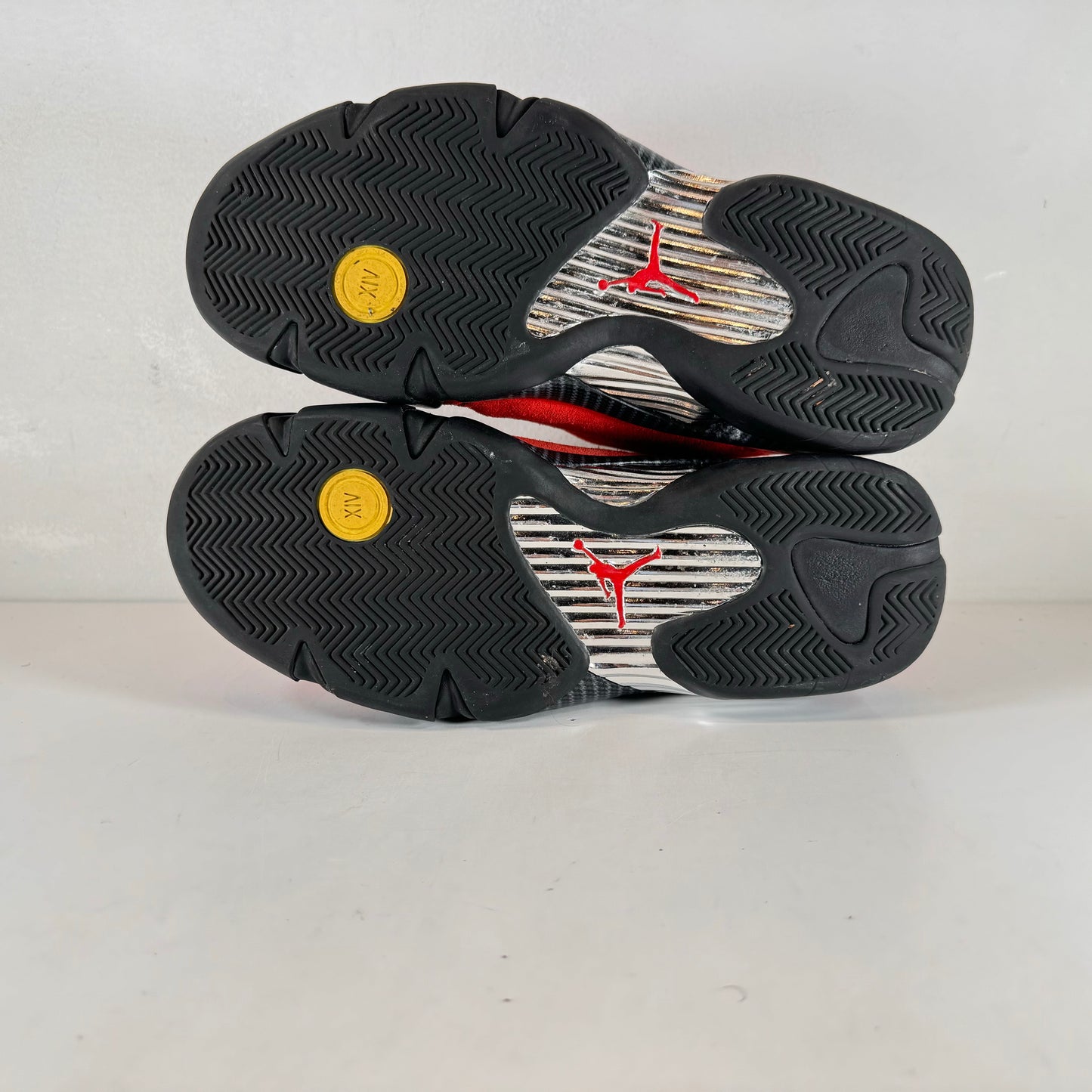 654459 670 Jordan 14 Retro Desafío Rojo
