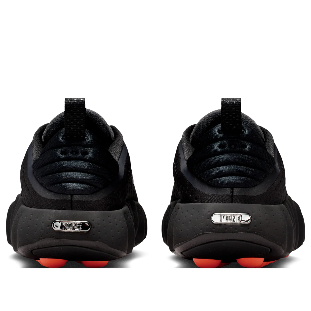 HQ4308 001 Nike Mind 002 Black Hyper Crimson