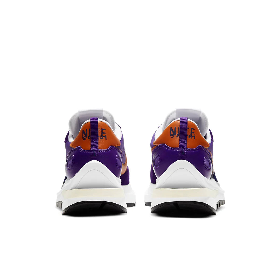 DD1875 500 Nike Vaporwaffle sacai Dark Iris