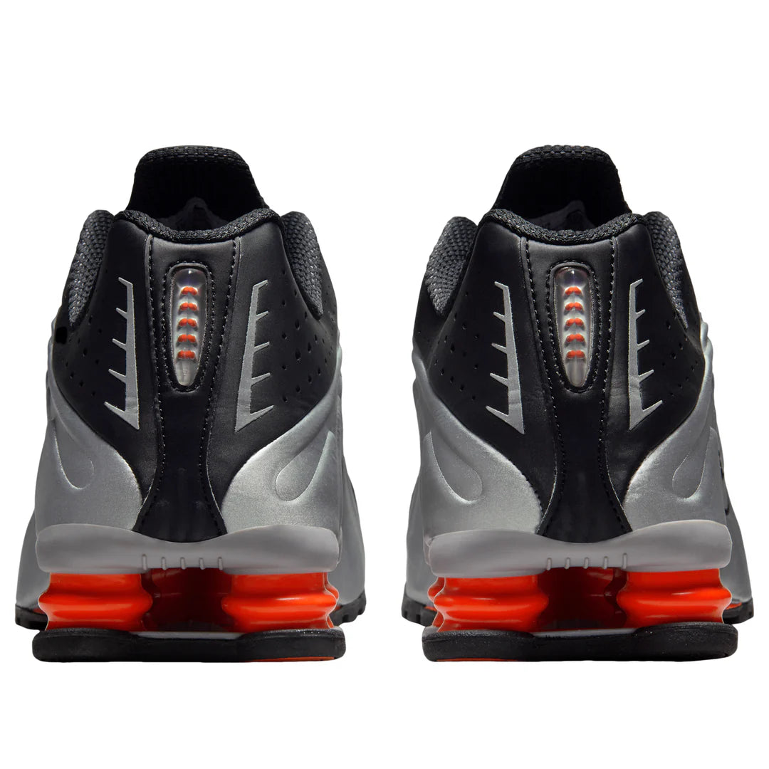 HQ1988 002 Nike Shox R4 Black Metallic Silver (2025)