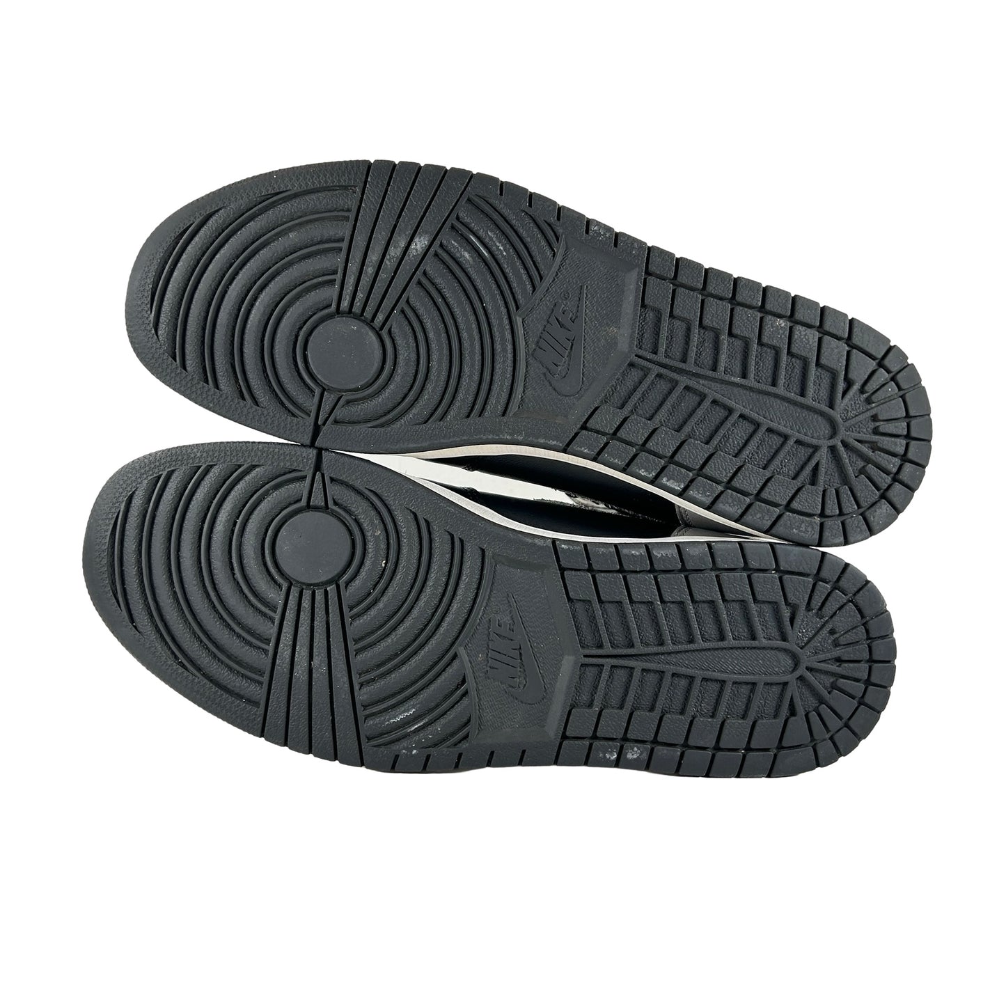 555088 013 Jordan 1 Sombra (2018)
