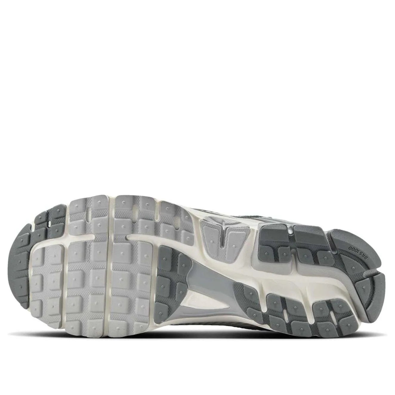 IM2219 121 Nike Zoom Vomero 5 Metallic Silver