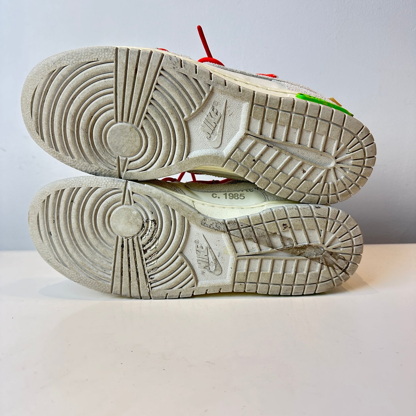 DJ0950 110 Nike Dunk Low Blanco roto Lote 13