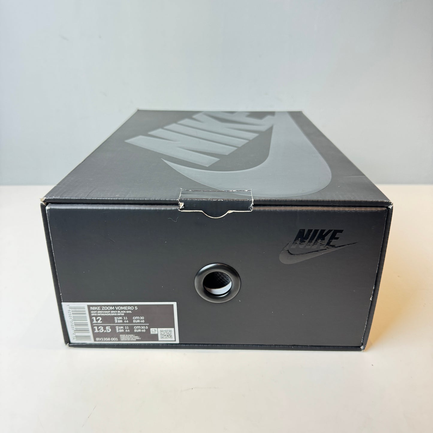 BV1358 001 Nike Zoom Vomero 5 SP Gris Vasto
