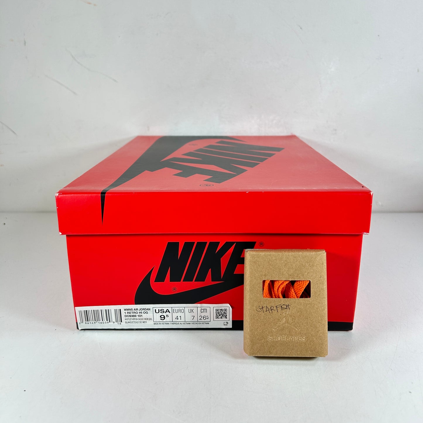 DO9369 101 Jordan 1 Retro High OG Starfish (Mujeres)