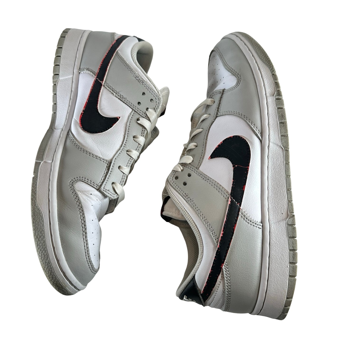 DR9654 001 Nike Dunk Low SE Lotería Pack Gris Niebla