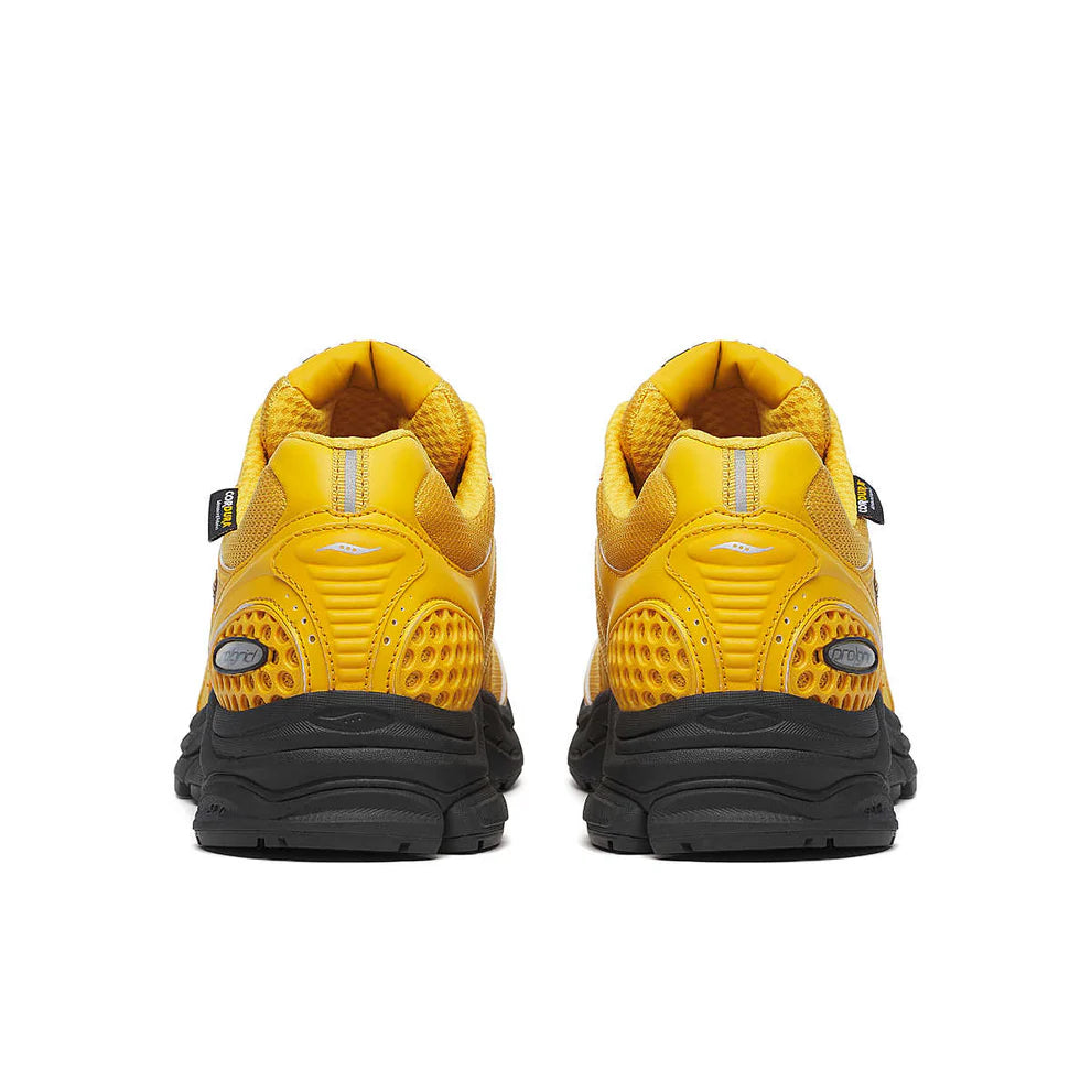 S70758 5 Saucony ProGrid Triumph 4 Gorpcore Mango