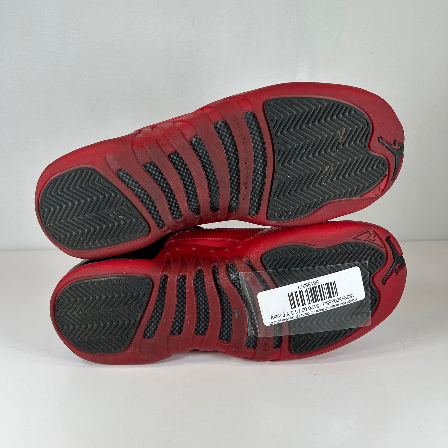 153265 002 Jordan 12 Retro Juego de gripe (2016) (GS)