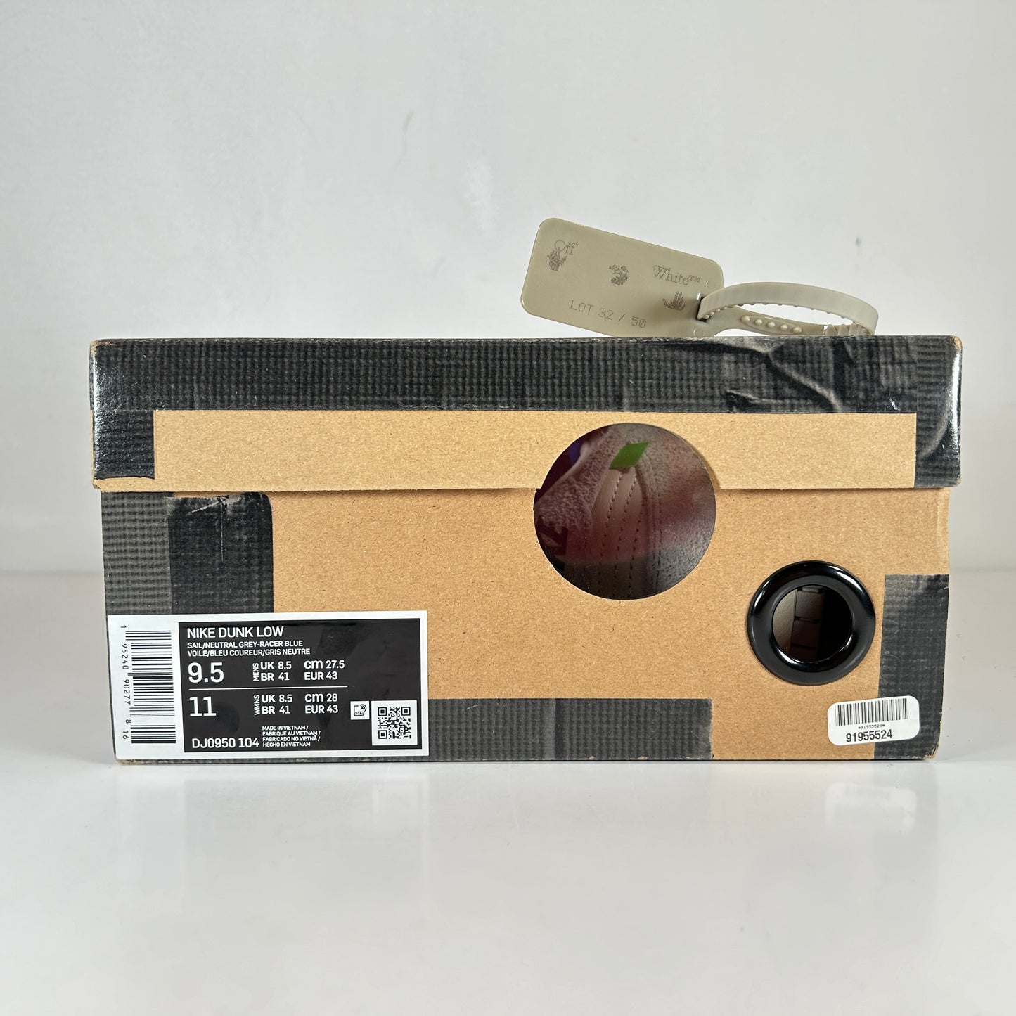 DJ0950 104 Nike Dunk Low Off-White Lote Lote 32