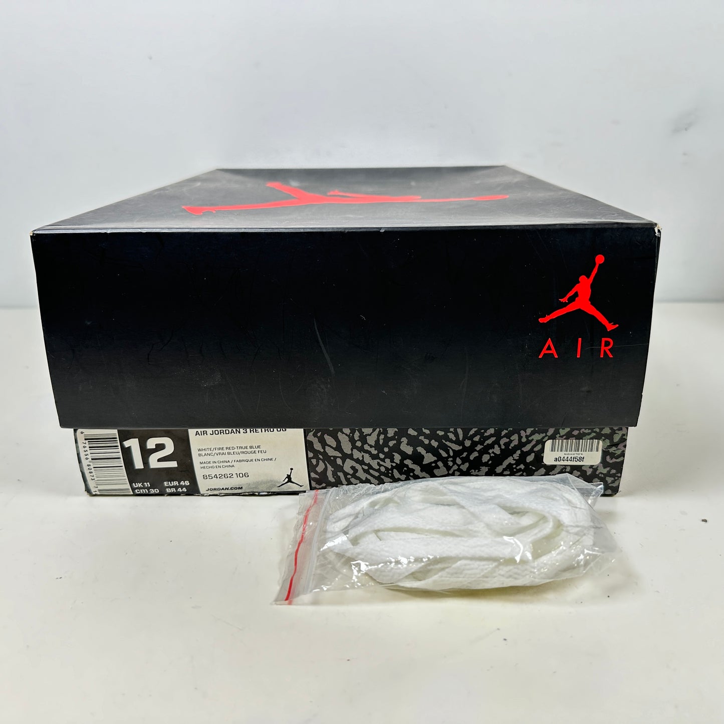 854262 106 Jordan 3 Retro Azul verdadero (2016)