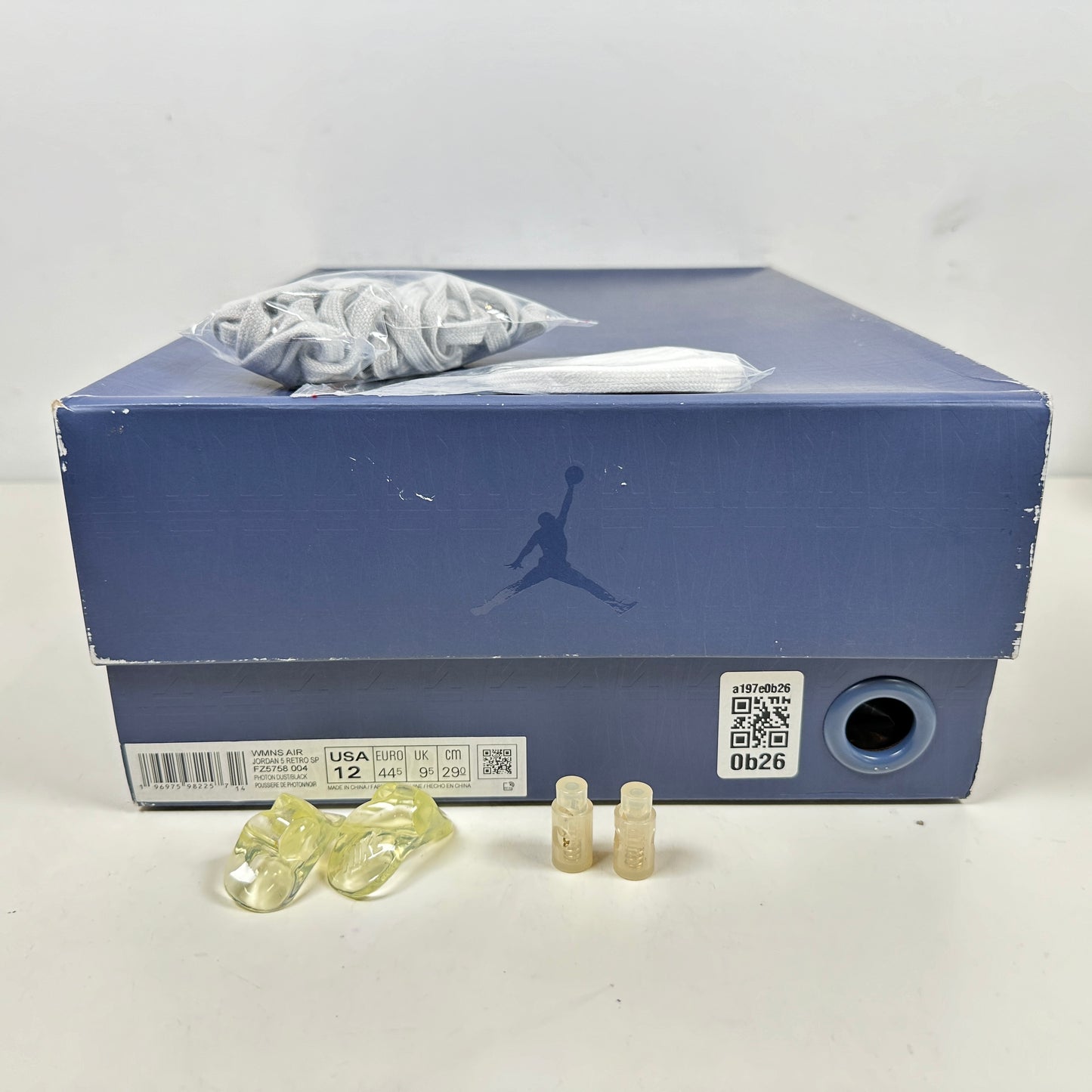 FZ5758 004 Jordan 5 Retro A Ma Maniere Dawn (Mujeres)