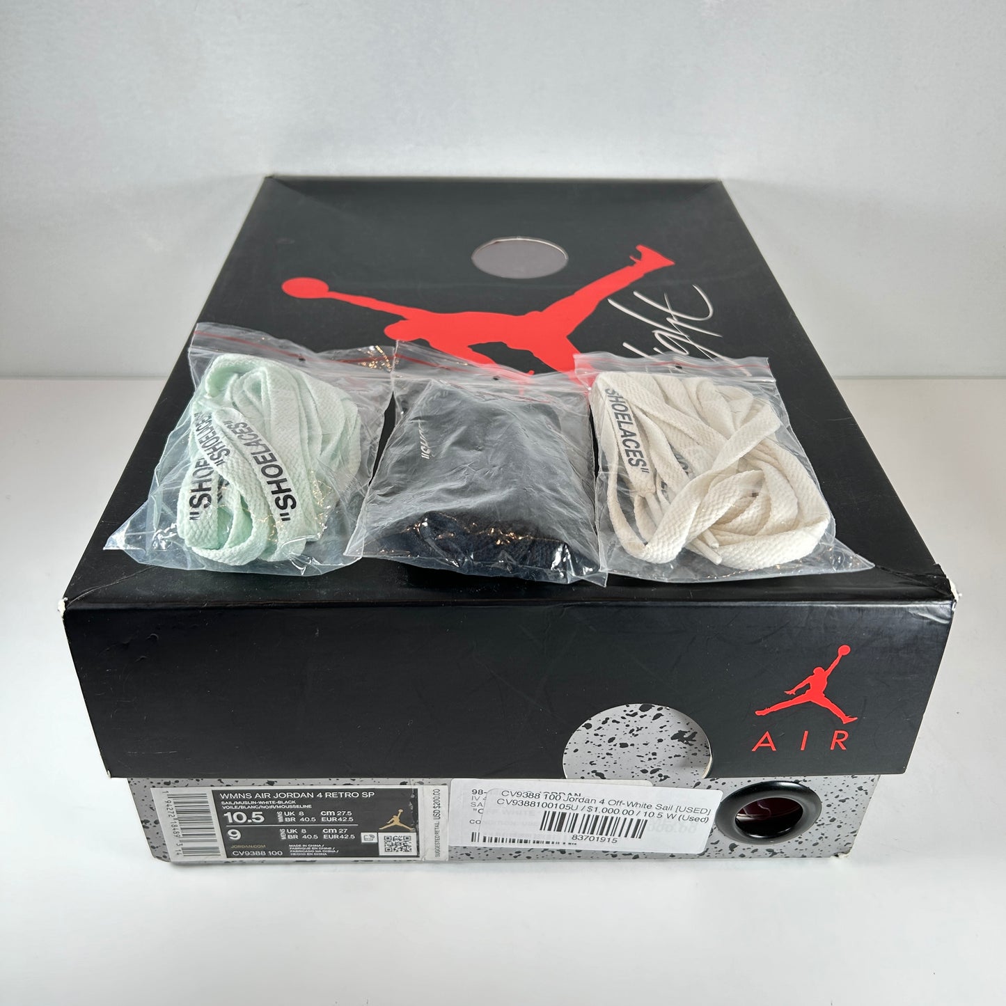 CV9388 100 Jordan 4 Vela blanquecina