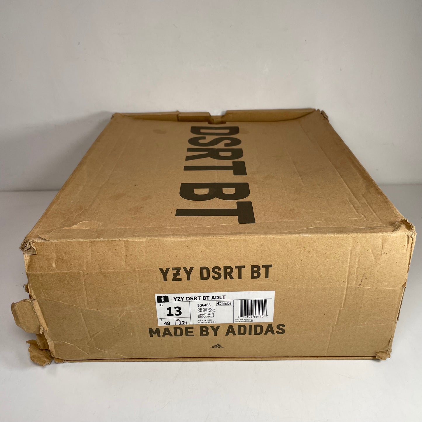 EG6463 Aceite para botas Adidas Yeezy Desert