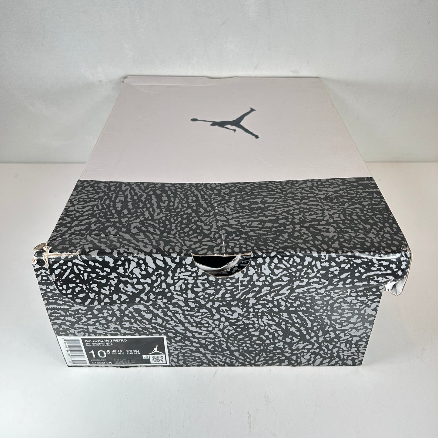 CT8532 140 Jordan 3 Retro Azul marino medianoche