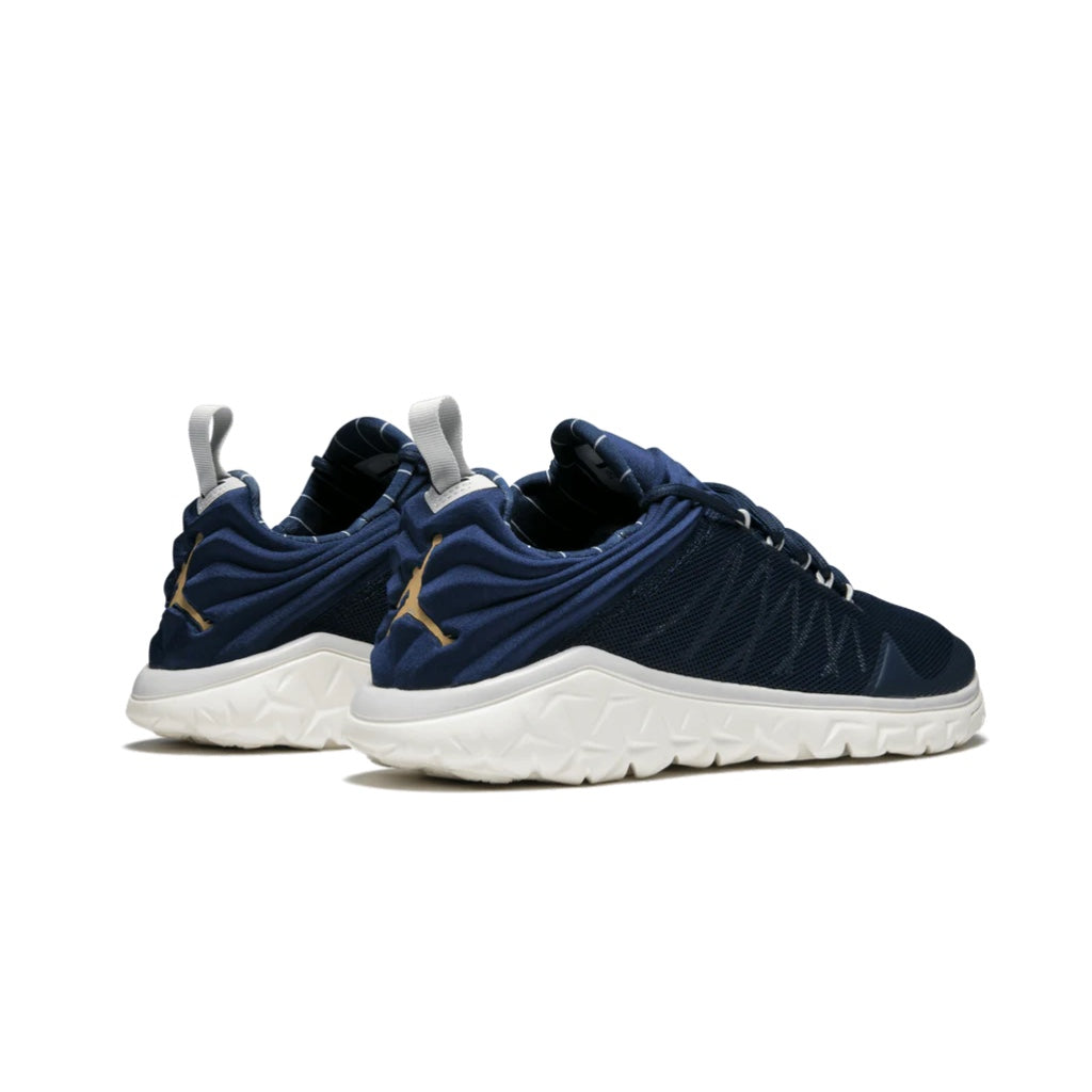 715855 402 Jordan Flight Flex Trainer Jeter RE2PECT