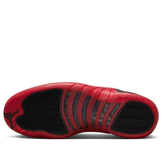 CT8013 002 Jordan 12 Retro Flu Game (2025)
