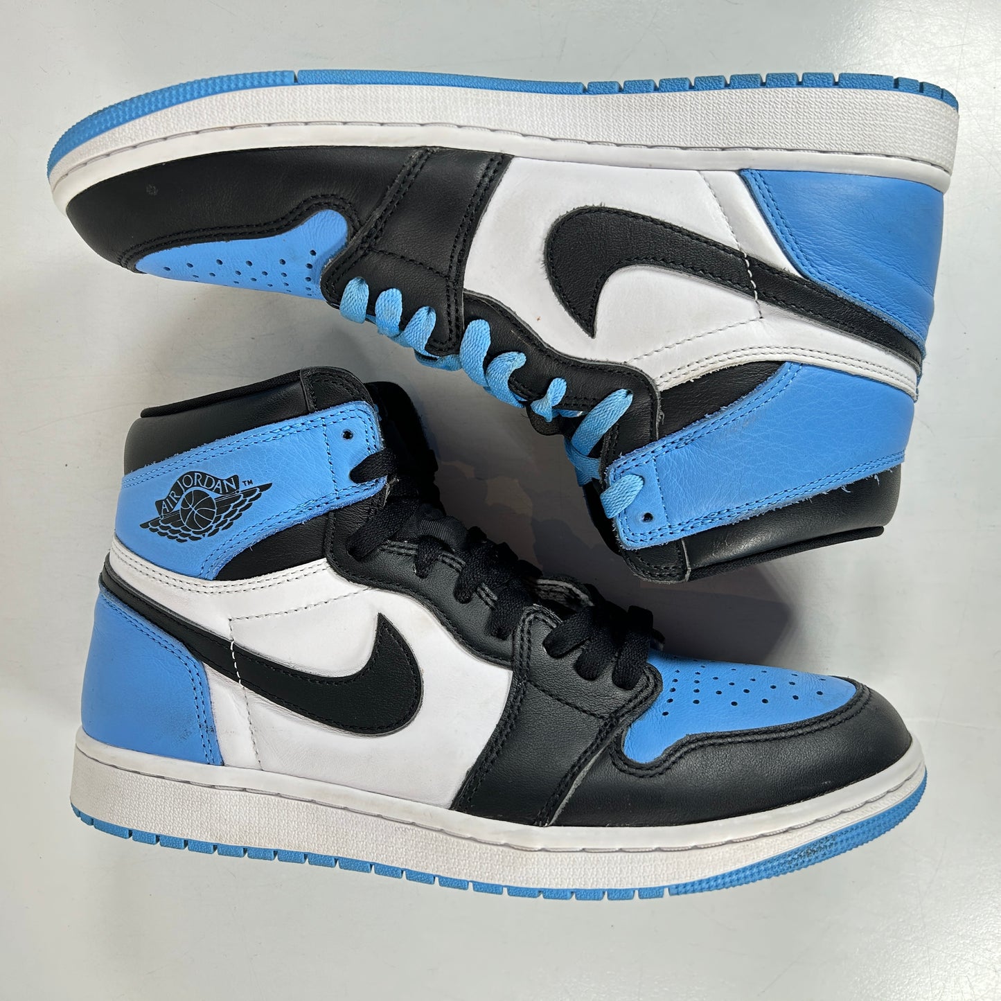 DZ5485 400 Jordan 1 Retro High OG UNC Toe [USED] - 9.5 M (Used3)