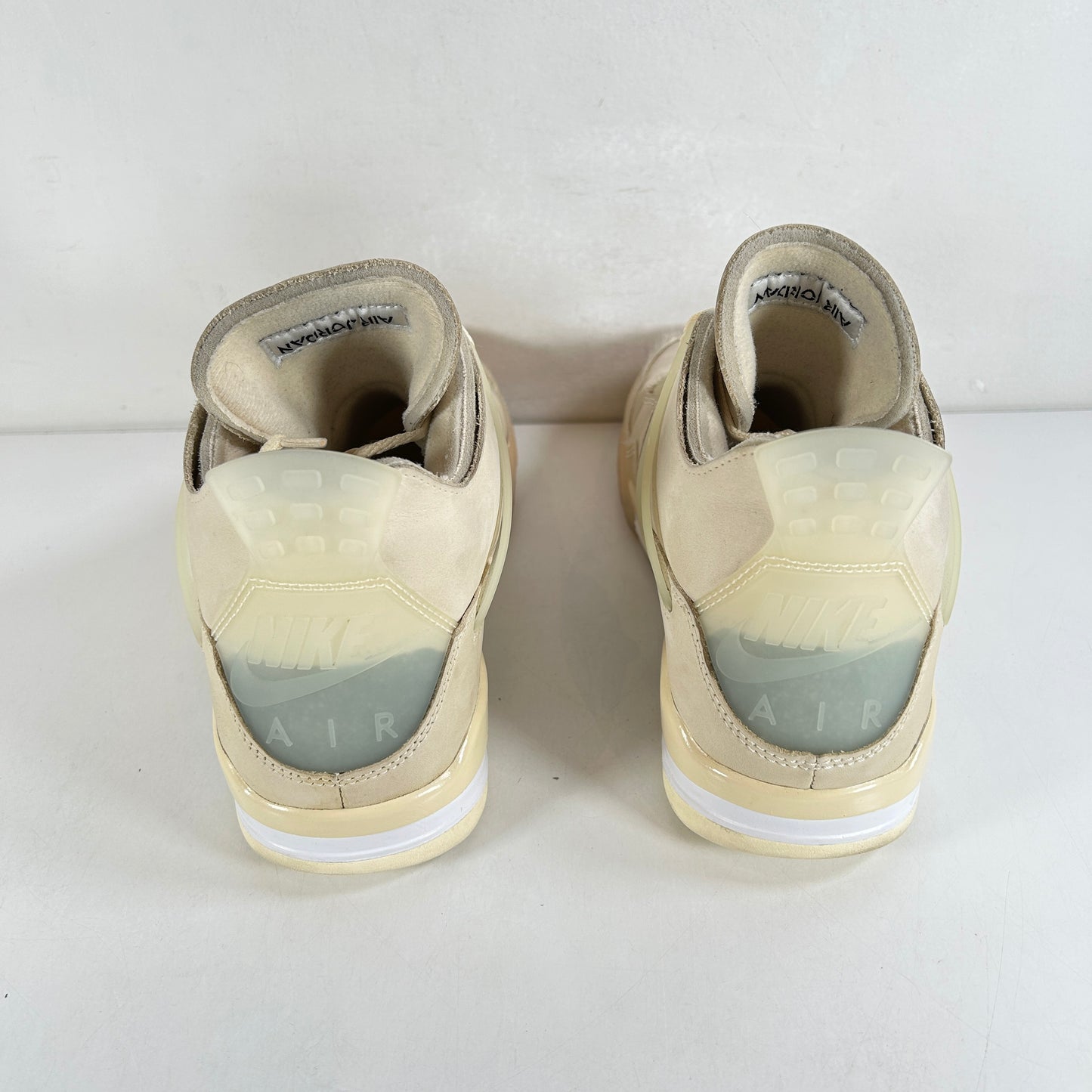 CV9388 100 Jordan 4 Off-White Sail [USED] - 10.5 W (Used3)