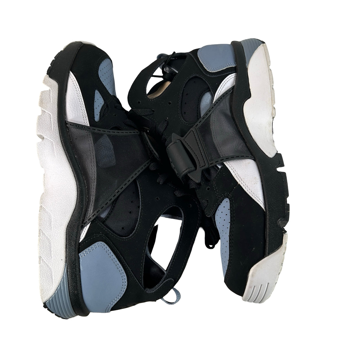 IH4470 001 Nike Air Trainer Huarache Cool Blue Black [USED] - 13 M (Used)