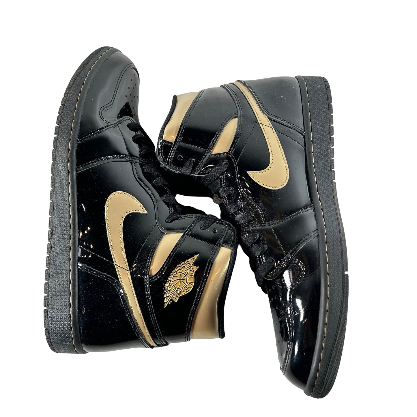 555088 032 Jordan 1 Black/Gold [USED] - 13 M (Used)