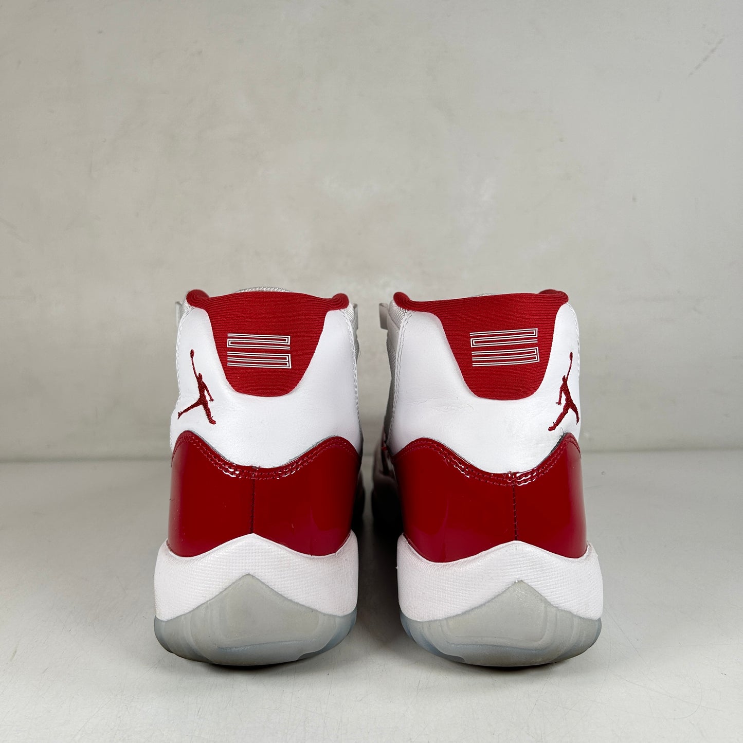 CT8012 116 Jordan 11 Retro Cherry (2022) [USED] - 8.5 M (Used3)