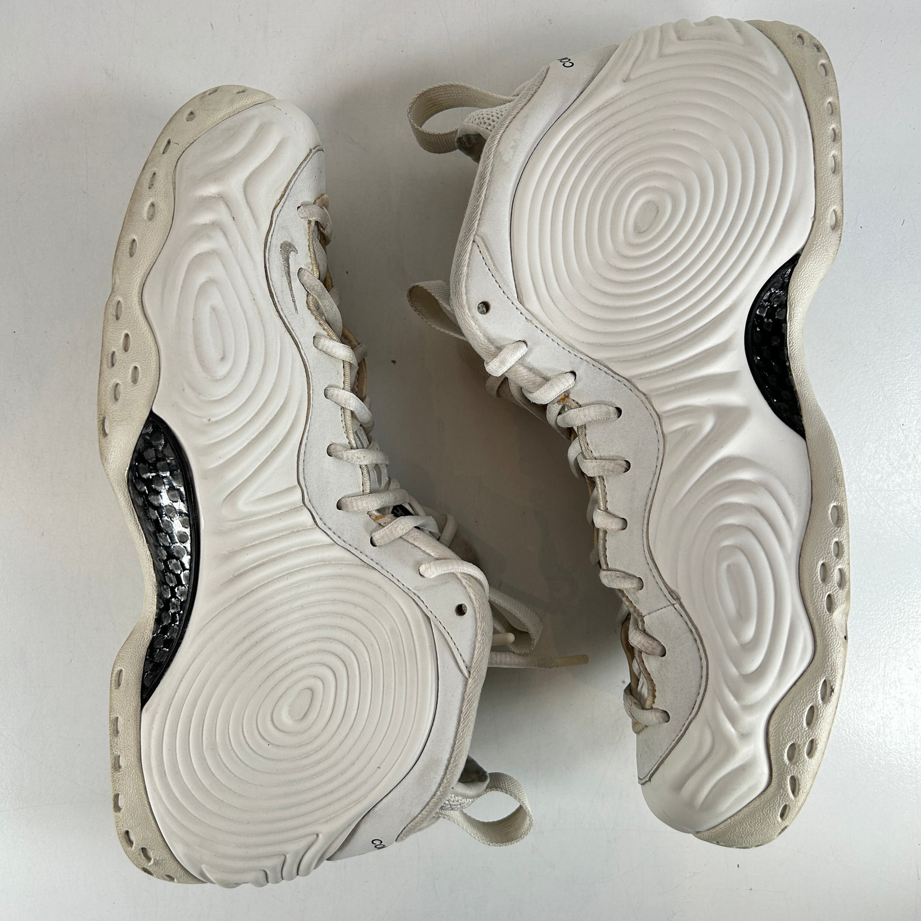 DJ7952 100 Nike Air Foamposite One CDG White [USED] - 10.5 M (Used