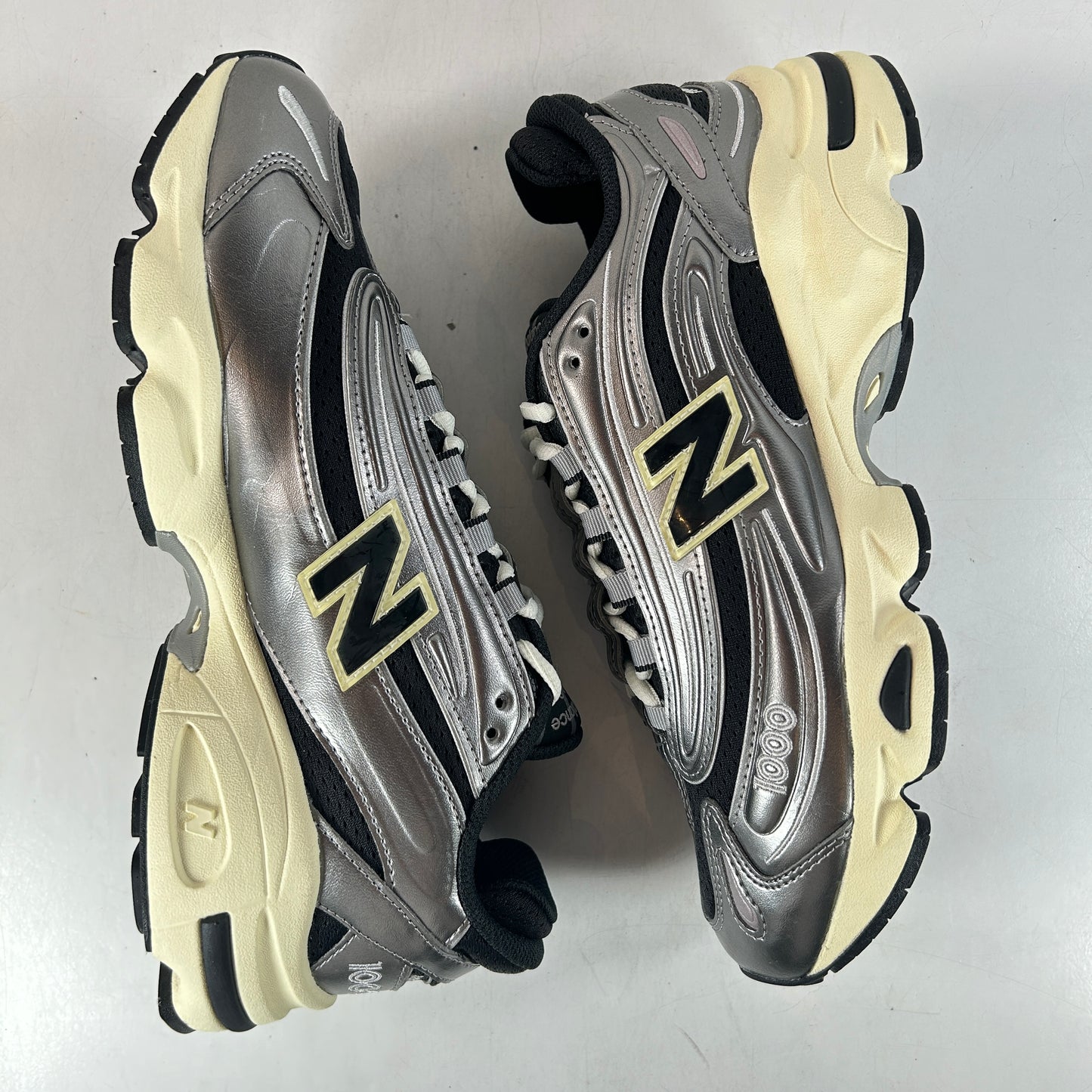 M1000SL New Balance 1000 Silver Metallic [USED] - 8 M (Used)