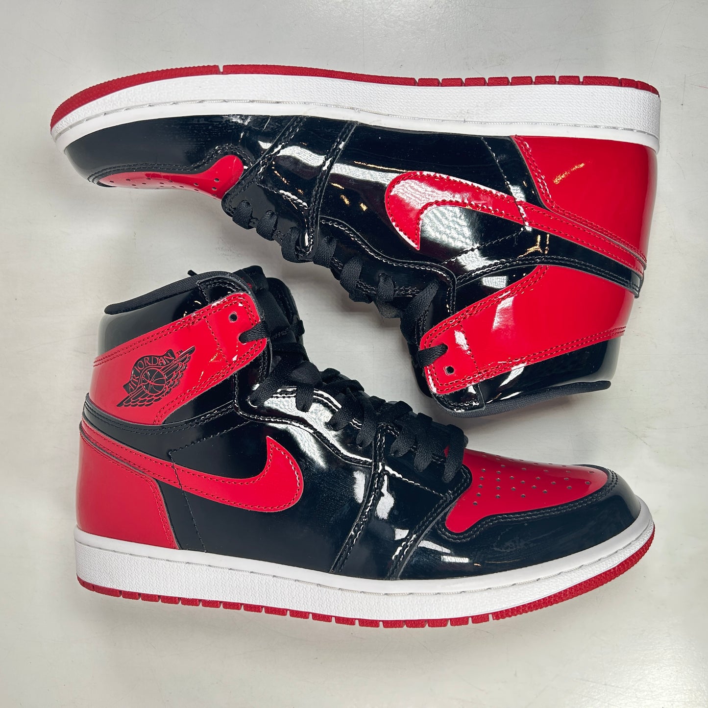 555088 063 Jordan 1 Retro High OG Patent Bred [USED] - 11 M (Used4)