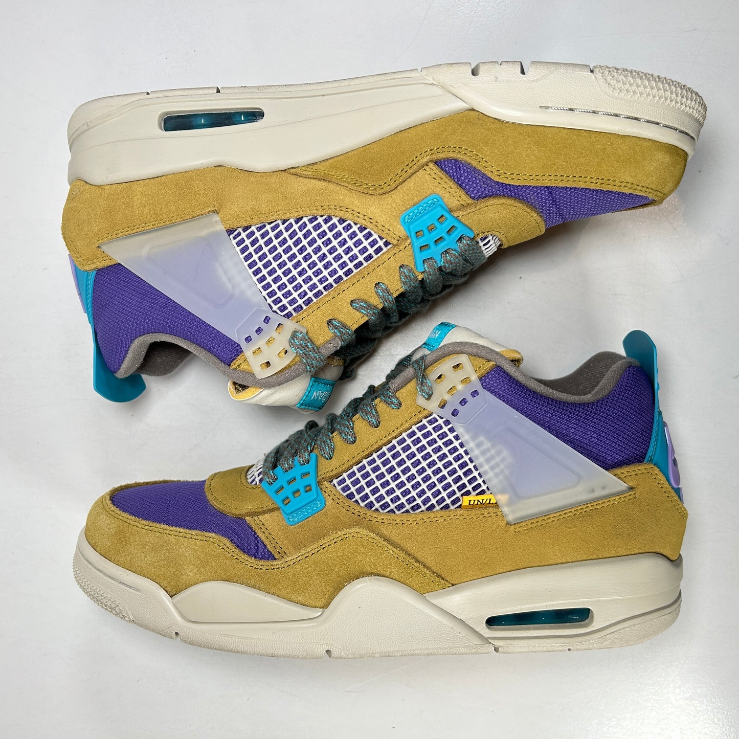 DJ5718 300 Jordan 4 Union Desert Moss [USED] - 10.5 M (Used)