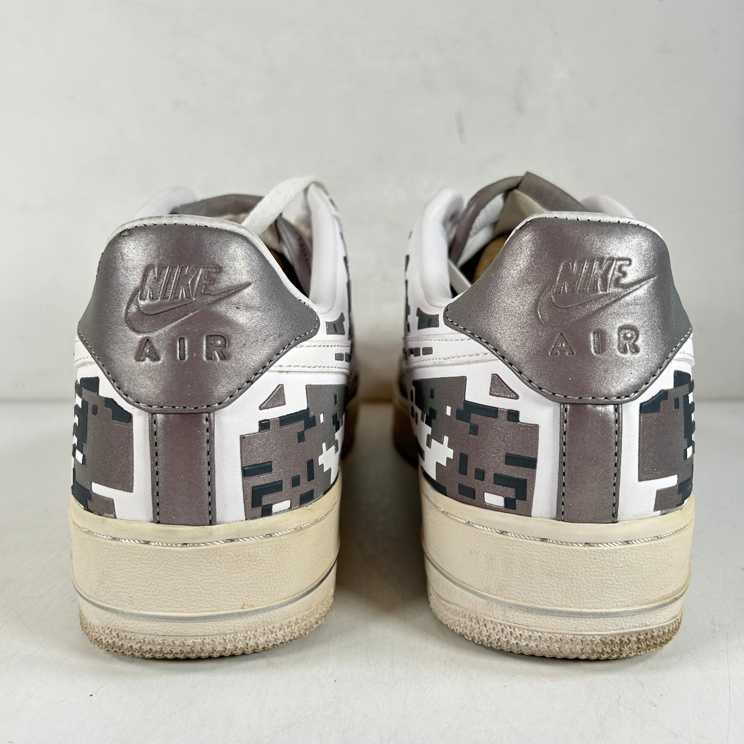 520505 100 Nike Air Force 1 Low Digi Camo [USED] - 11 M (Used) (No Box)