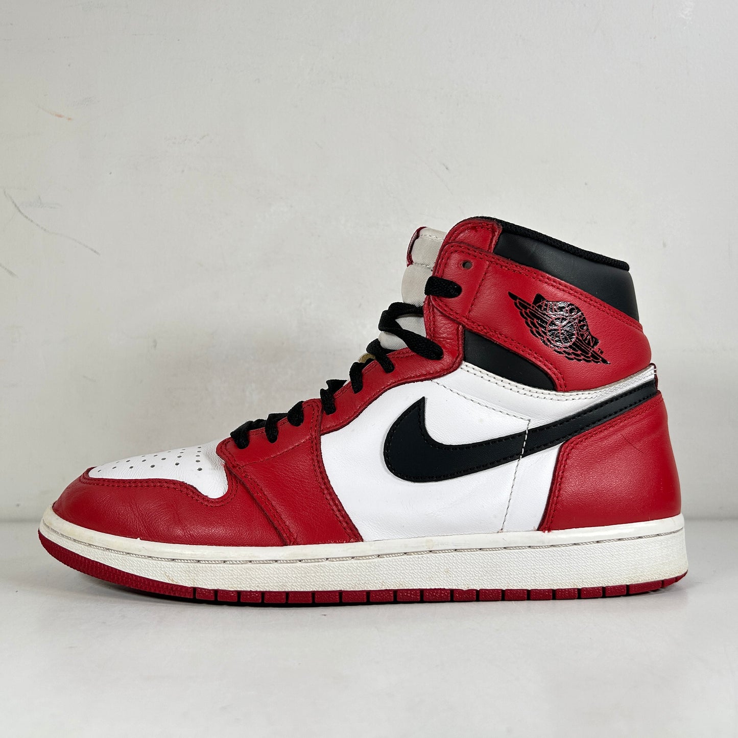 555088 101 Jordan 1 Chicago 2015 [USED] - 11 M (Used) (No Box)