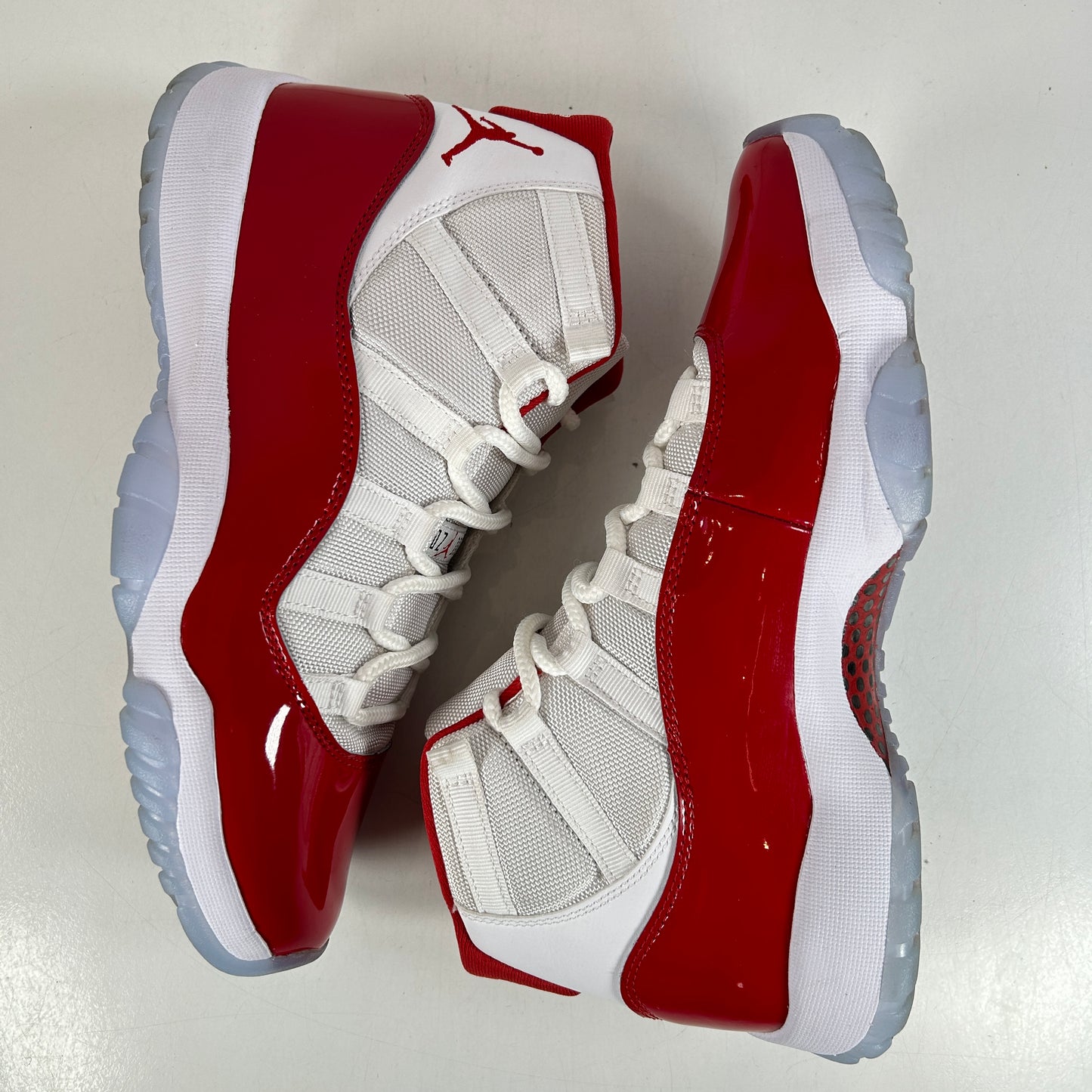 CT8012 116 Jordan 11 Retro Cherry (2022) [USED] - 8 M (Used2)