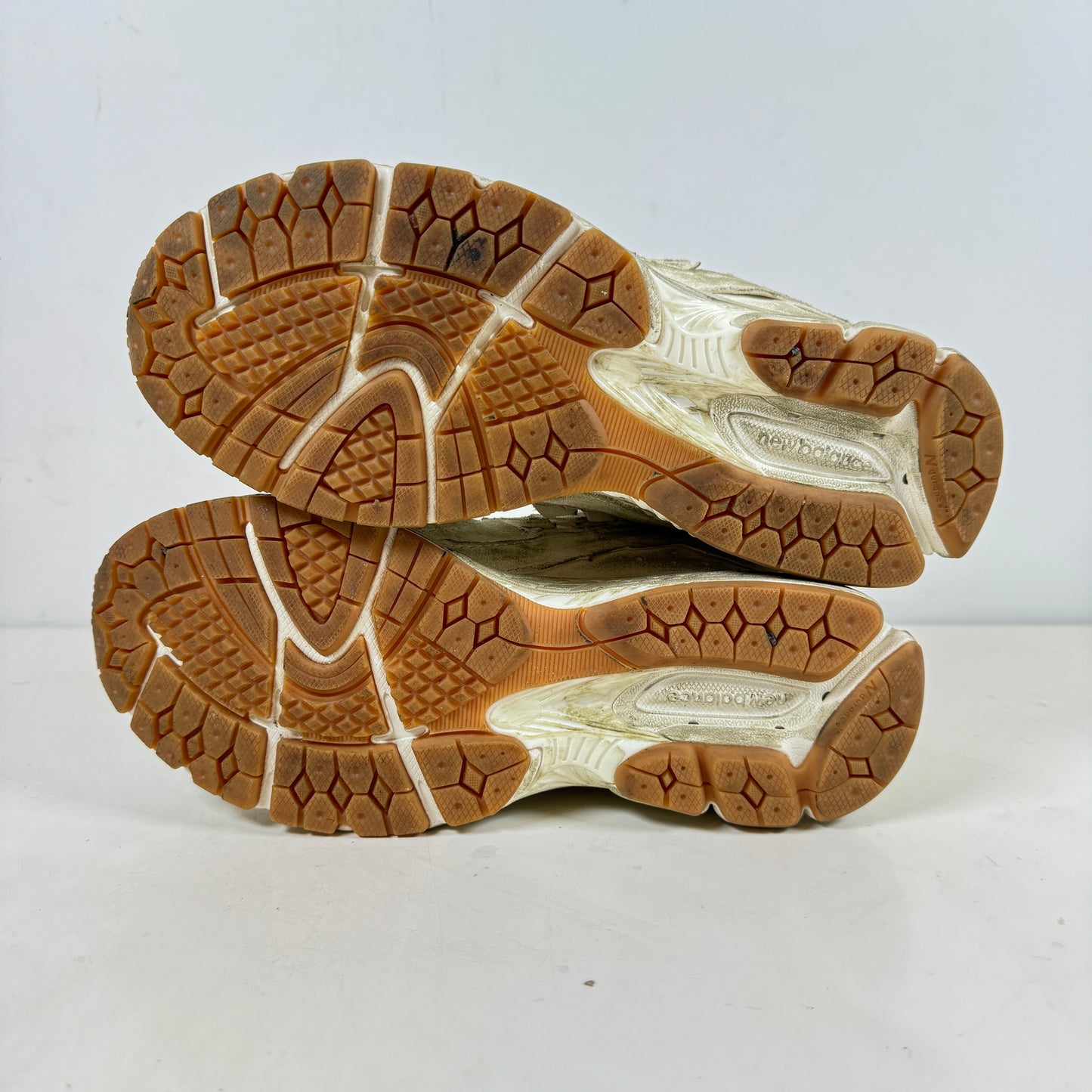 M2002RDG New Balance 2002R Protection Pack Distressed [USED] - 8.5 M (Used)
