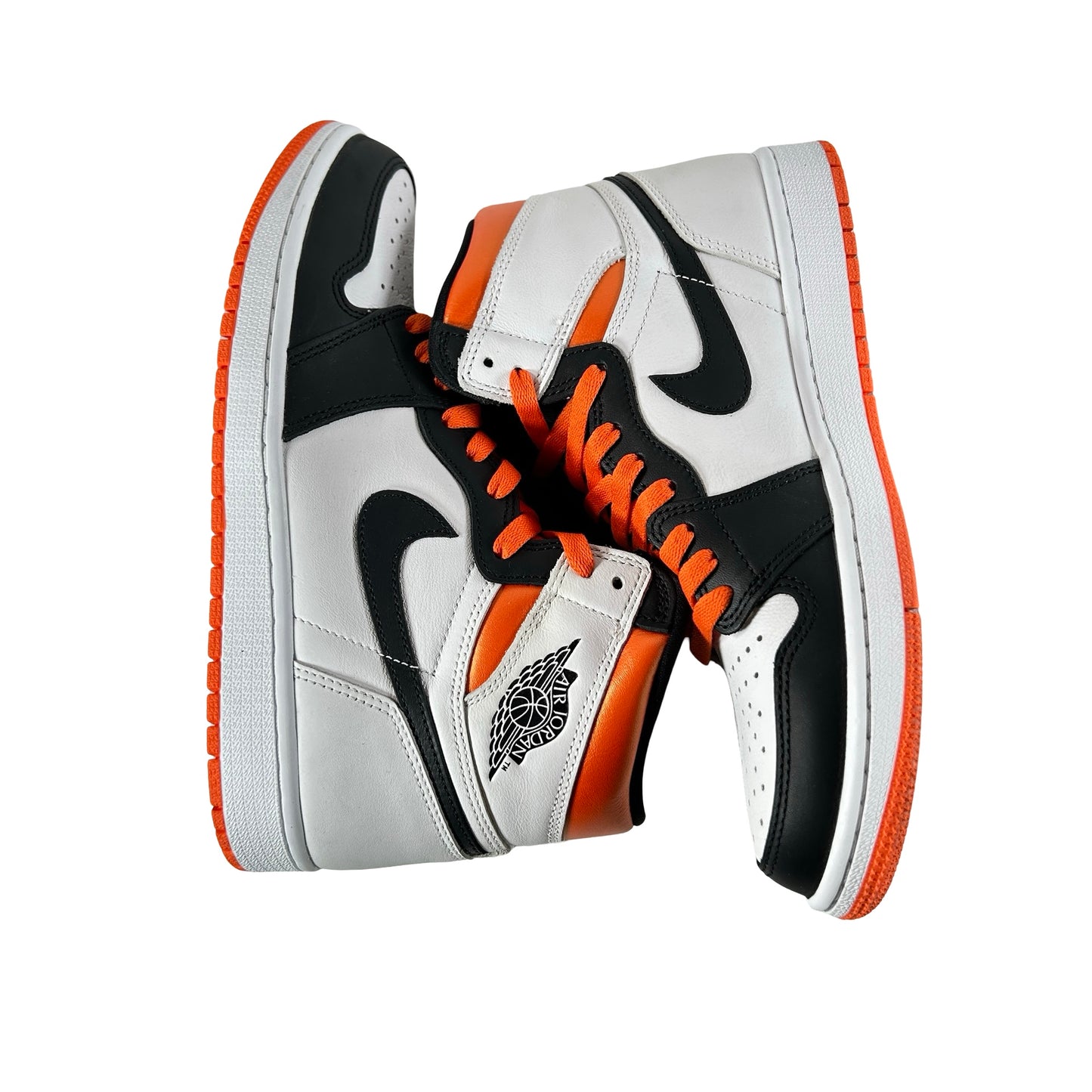 555088 180 Jordan 1 Retro High Electro Orange [USED] - 9.5 M (Used)