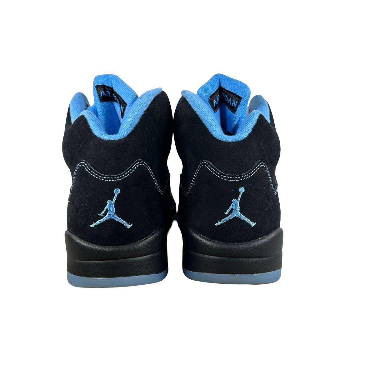 DD0587 008 Jordan 5 Retro Black University Blue (2026) [USED] - 11 M (Used4)