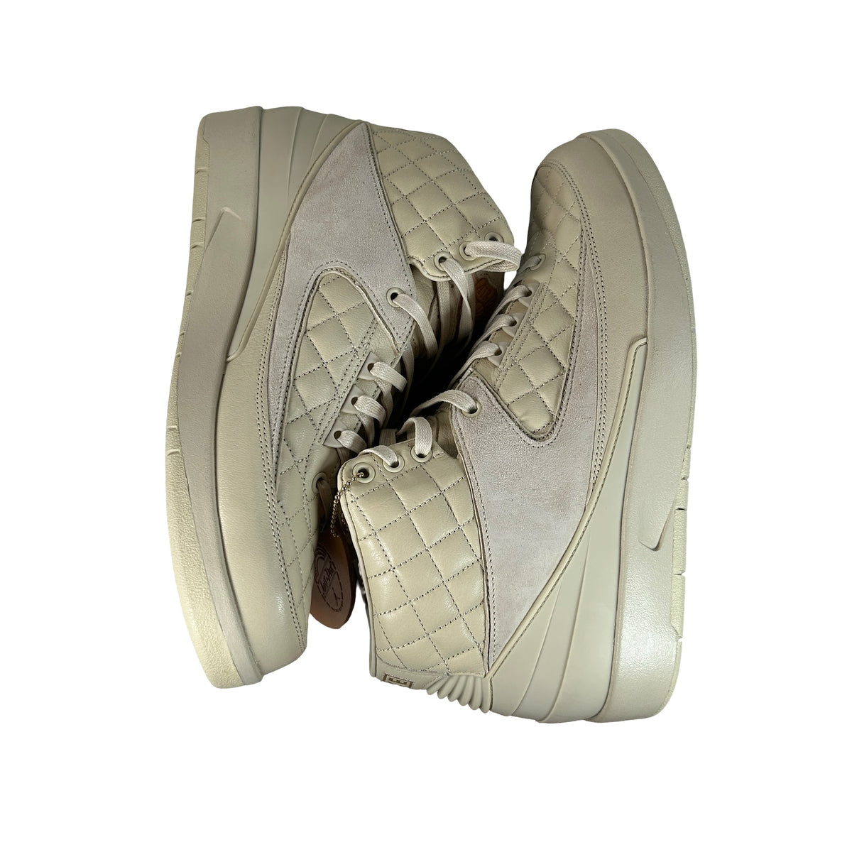 834825 250 Jordan 2 Retro Just Don Beach w/ Hat and Pin - 11.5 M (Yellowing)
