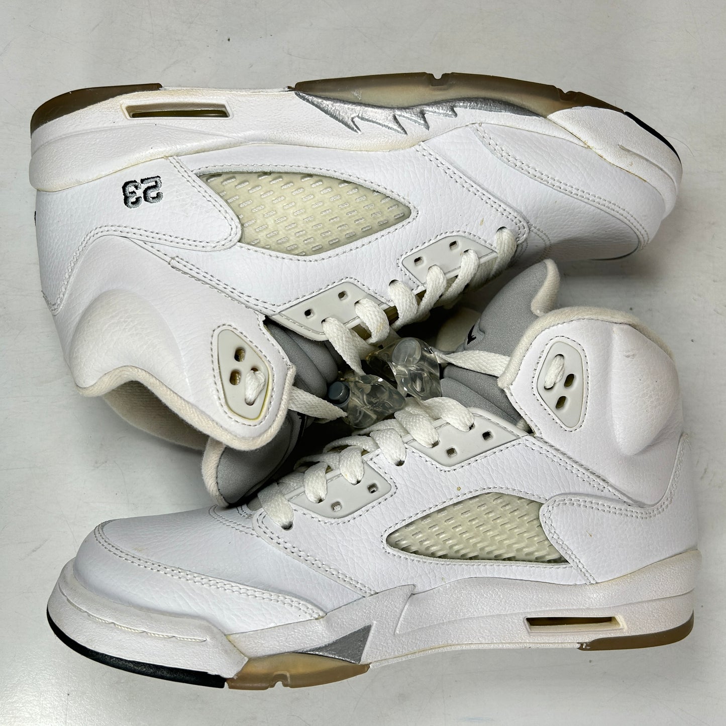 440888 130 Jordan 5 Retro Metallic White (2015) (GS) [USED] - 7 Y (Used)