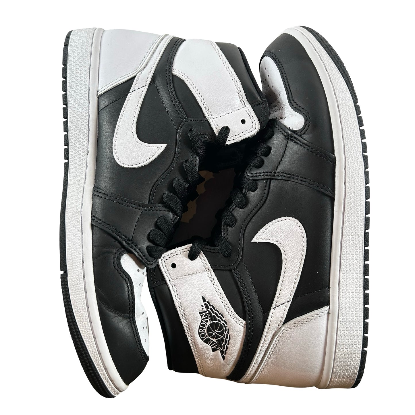 DZ5485 010 Jordan 1 Retro High OG Black White [USED] - 9.5 M (Used)