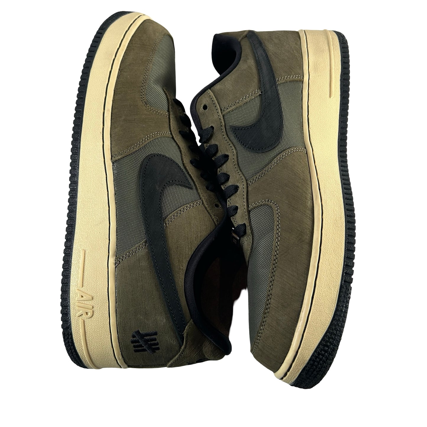 DH3064 300 Nike Air Force 1 Low SP Undefeated [USED] - 12.5 M (Used)