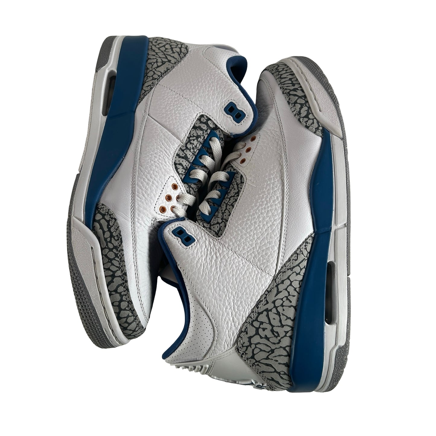 CT8532 148 Jordan 3 Retro Magos
